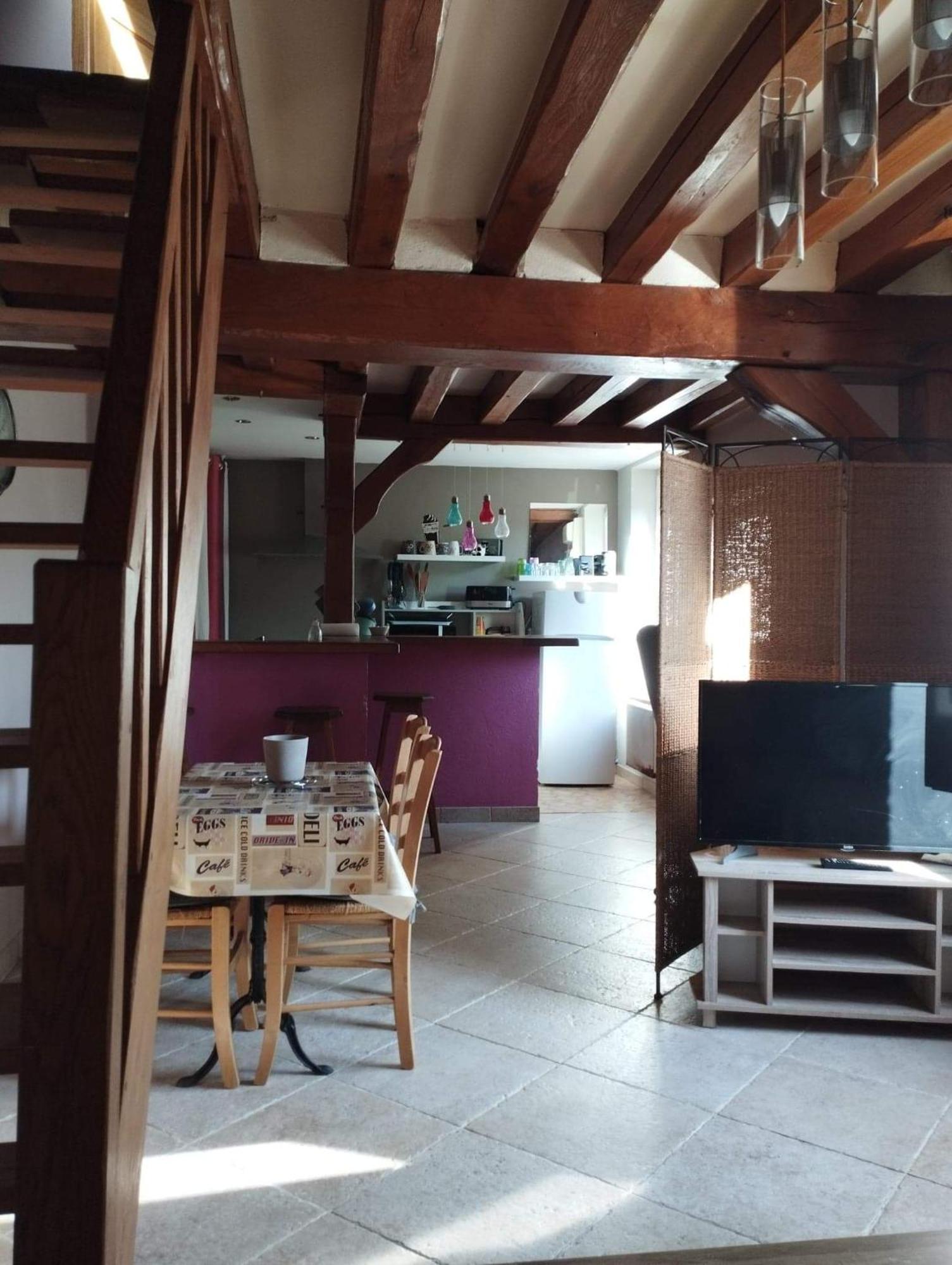 Charmante Petite Maison De Bourg Autry-le-Chatel Exterior photo